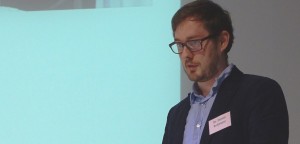 Dr. Daniel Bultmann bei der Konferenz „Aghet und Shoah – Das Jahrhundert der Genozide“ von 8. bis 10. November 2015 in Berlin
